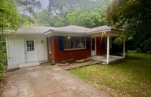 2 Bedroom/1 Bath house on private 1.75 acres photos photos 2 Bedroom/1 Bath house on private 1.75 acres photos photos