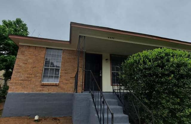 Welcome to 4432 Sumners Wells Rd! photos photos
