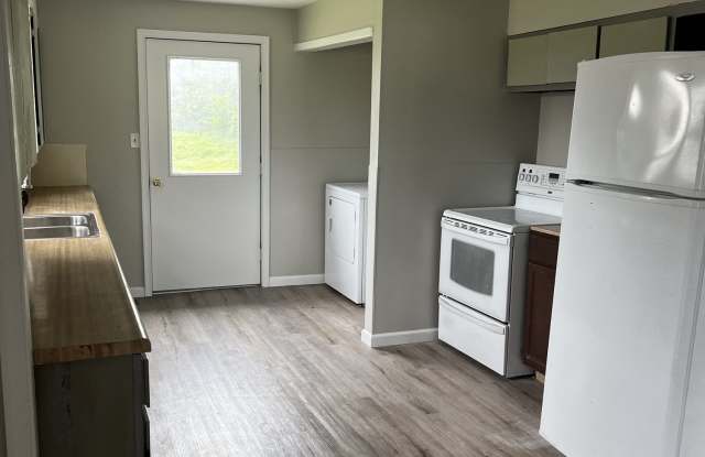 618 East 79th Street South photos photos
