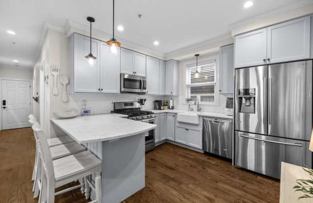 465 Ashmont St A photos photos
