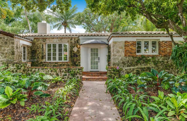 504 Navarre Ave photos photos