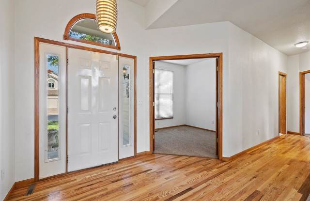 Charming 3-Bedroom Retreat with Room to Grow and Pet-Friendly Perks! Gallery 2