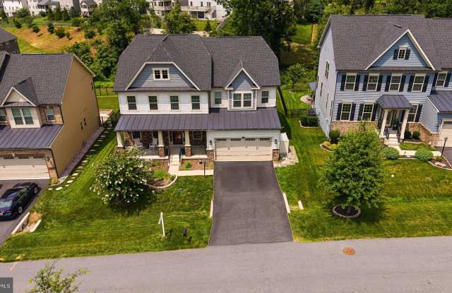 7142 STARMOUNT Way Gallery 3