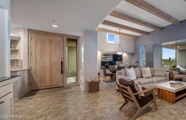 10111 E GRAYTHORN Drive Gallery 4