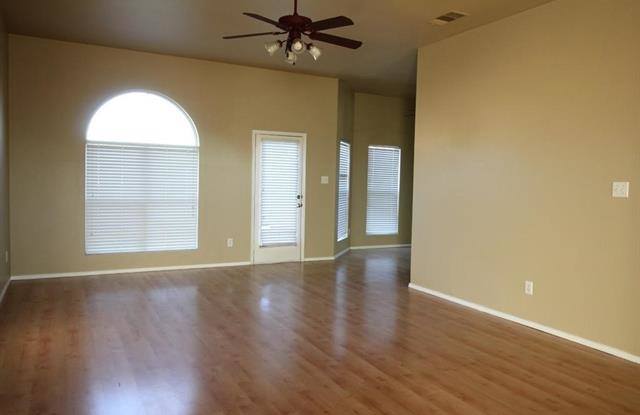 9328 Sycamore Gallery 3