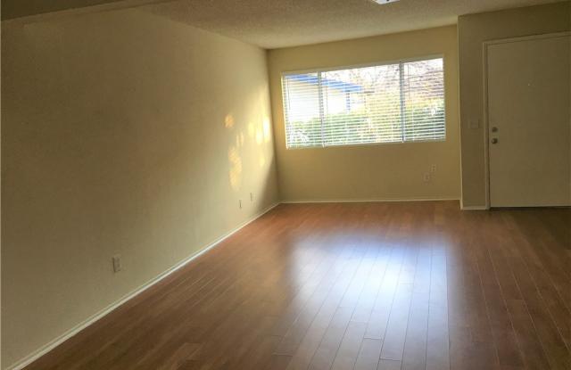 33 N Grand Oaks Avenue Gallery 2