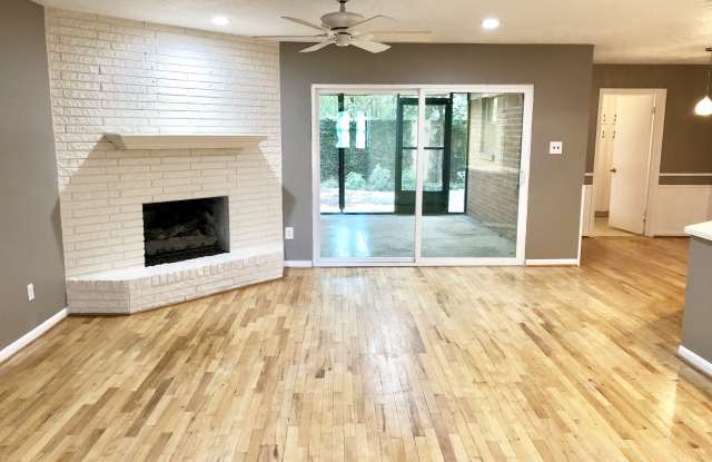 8919 Echo Valley Drive Gallery 3