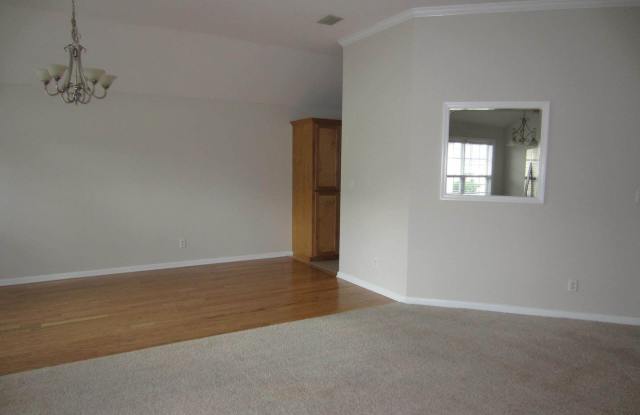 4413 Summer Hill Place* Gallery 3