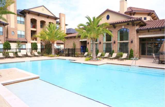 Lakeside Villas at Cinco Ranch Gallery 3