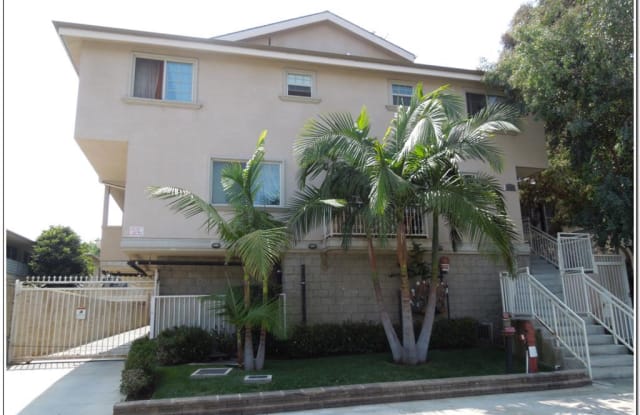563 N Kenmore Ave photos photos