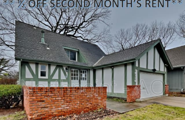 10174 Edelweiss Cir - 10174 Edelweiss Circle, Merriam, KS 66203