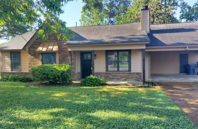 7643 Ivy Hollow Dr - 7643 Ivy Hollow Drive, Memphis, TN 38133