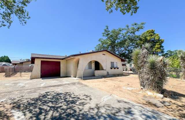 Yucca Valley Home near Yucca Elementary photos photos