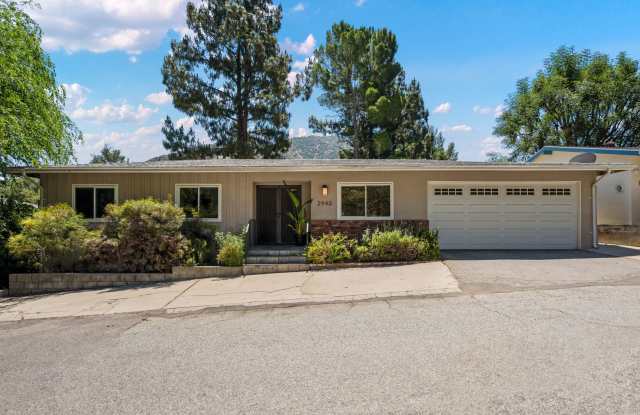Fully updated and spacious home available in Chevy Chase Estates - 2940 Graceland Way, Glendale, CA 91206