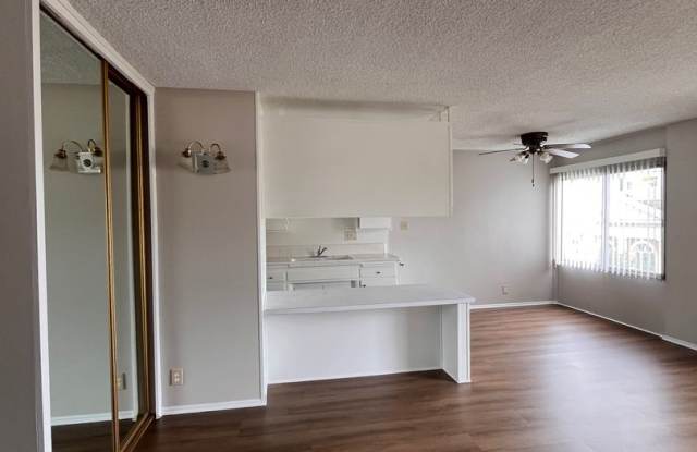 1 Bedroom/1Bath Located in Downtown Long Beach!! photos photos