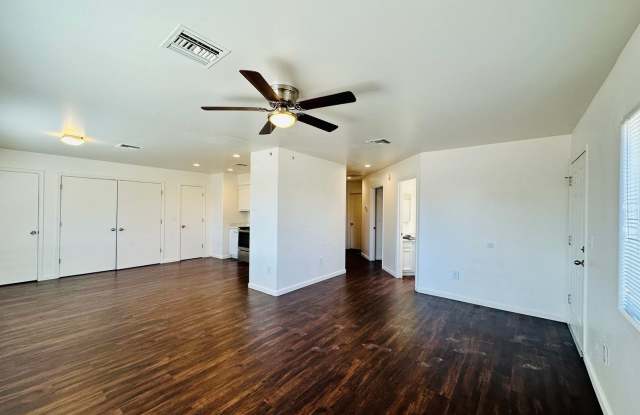 Elvira335 photos photos