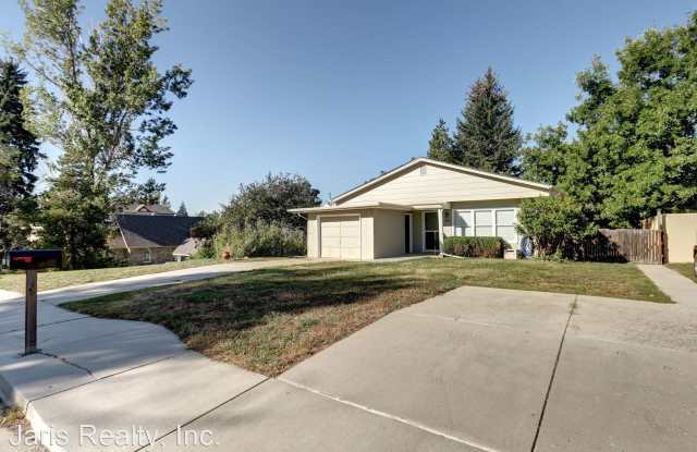 413 Lewis St. - 413 Lewis Street, Castle Rock, CO 80104
