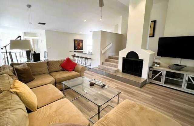 2971 Cottage Grove Court Gallery 3