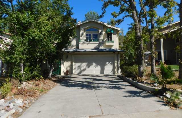 Beautiful Mission Viejo 5 bedroom 2.5 bathroom plus den home photos photos