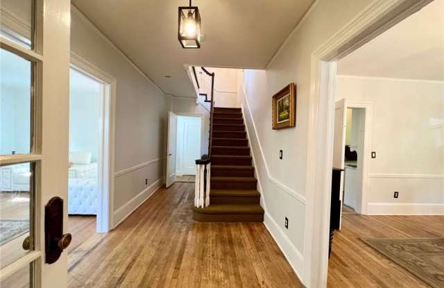 70 Frederick Place - 70 Frederick Place, Mount Vernon, NY 10552