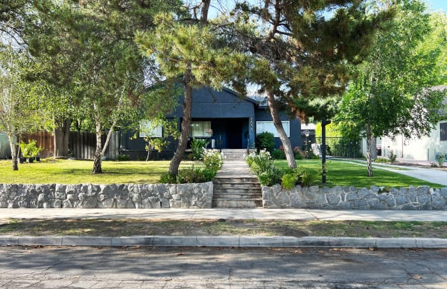1635 Del Valle Avenue - 1635 Del Valle Avenue, Glendale, CA 91208