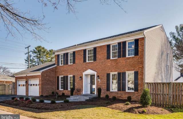 6421 LINWAY TERRACE photos photos