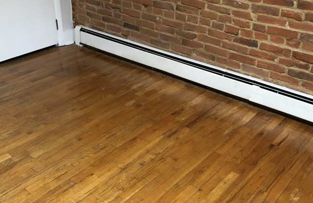 1811 Bolton St Gallery 4