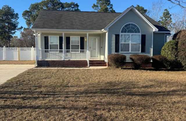 Beautiful 3BR 2BA Home w/ Fenced Backyard • At the end of Cul-De-Sac • Driveway Parking in Gaston photos photos