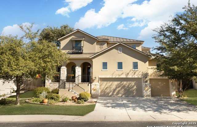 17918 bella luna photos photos