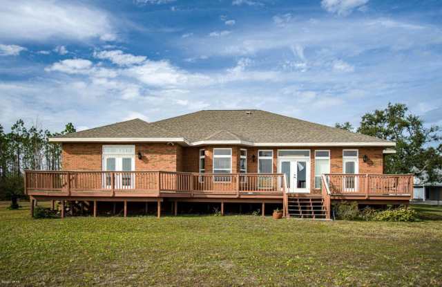 Custom Built, Waterfront Home on Callaway Bayou! Gallery 3