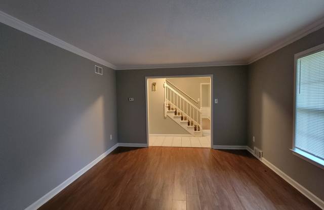 5318 Cresser St Gallery 3