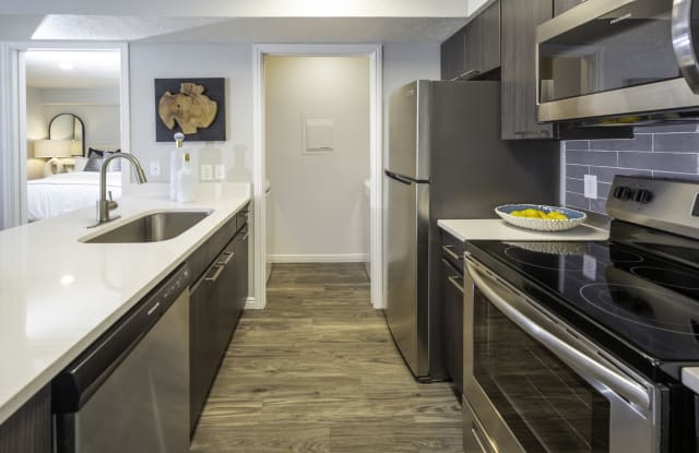 Turnberry Apartments Gallery 2
