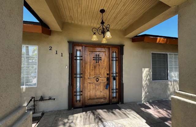 4bd  2ba in Glendora with Pool! Gallery 4