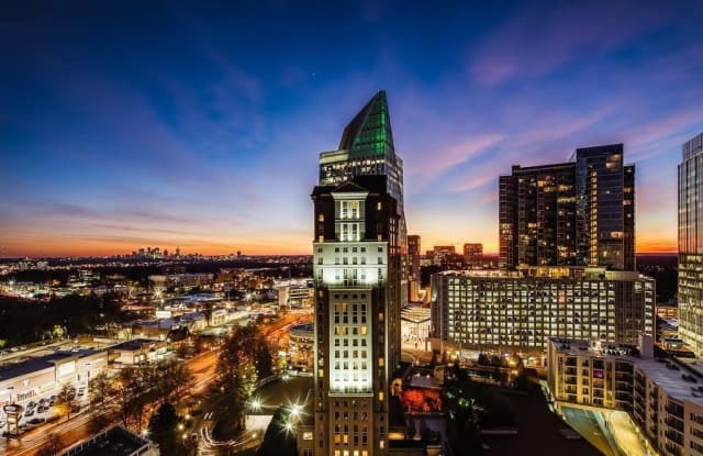 One bedroom Condo with City View located in heart of Buckhead! photos photos
