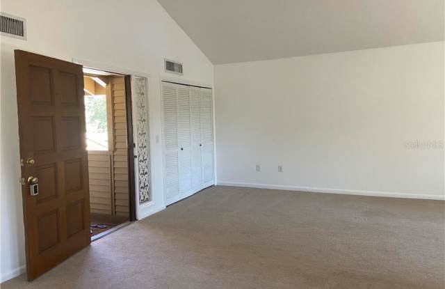 4112 PINELAKE LANE Gallery 2