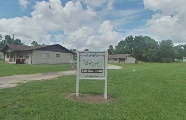 Beautiful 2 Bed 1 Bath Close to Town - 12134 Southeast 53rd Terrace Road, Belleview, FL 34420