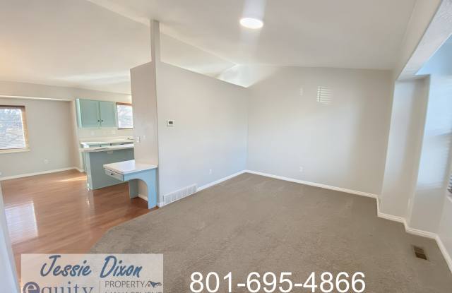 5889 S 3260 W Gallery 4