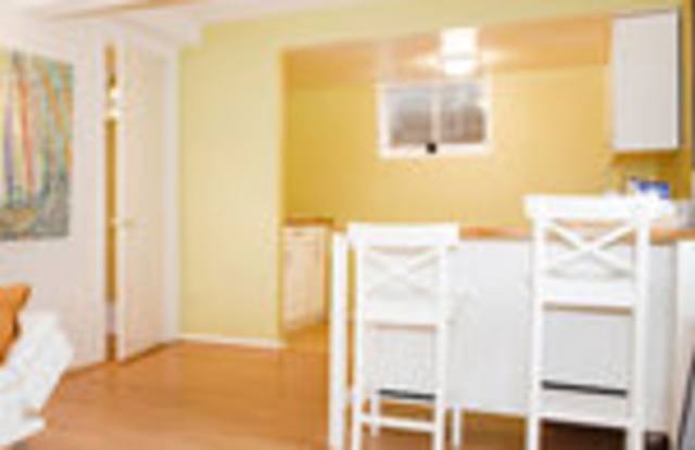 6525 Wiscasset Road Gallery 3