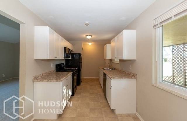 24730 Robinia Drive Gallery 4