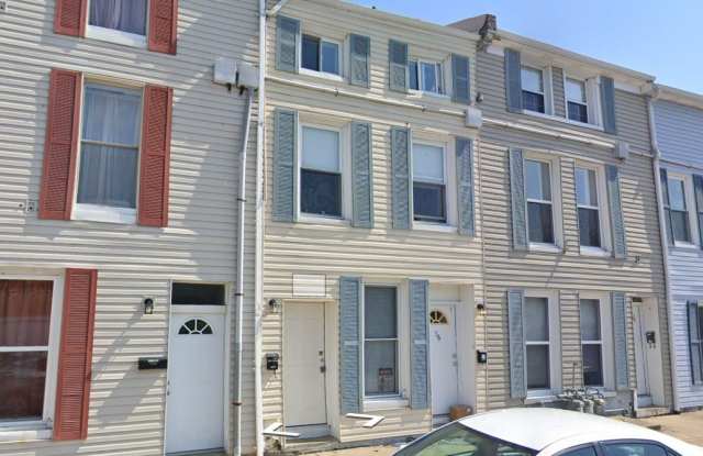 36/38 North Front Street - 3 photos photos 36/38 North Front Street - 3 photos photos