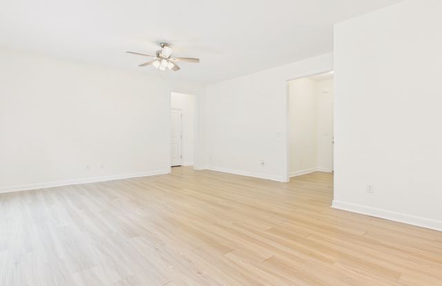 602 Princess Anne Circle Gallery 3