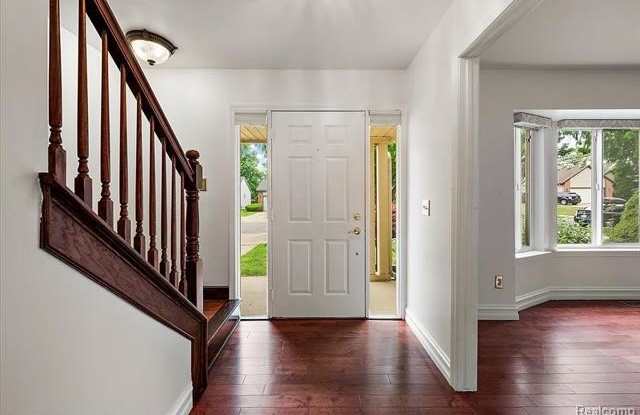125 Algansee Drive Gallery 4