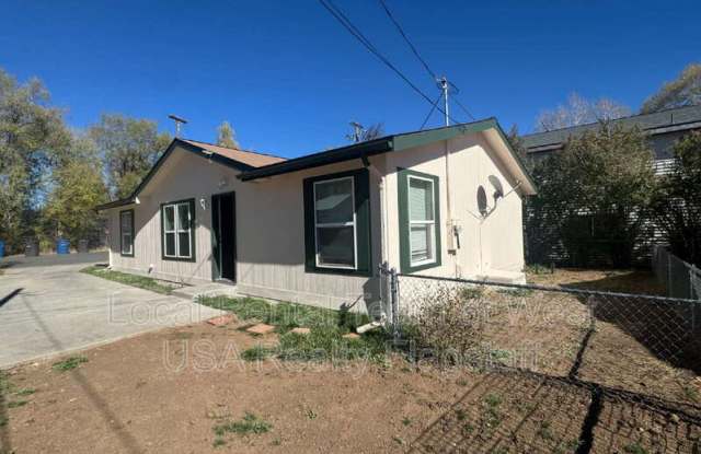405 W Phoenix Ave photos photos