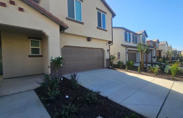 Great home in Clovis Unified School District Gallery 3