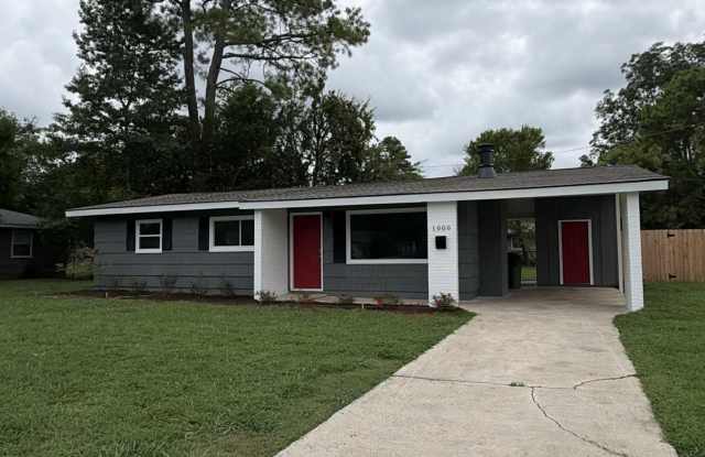 1000 Lowell Drive Gallery 1