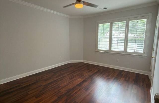 5609 Fairview Road Gallery 3