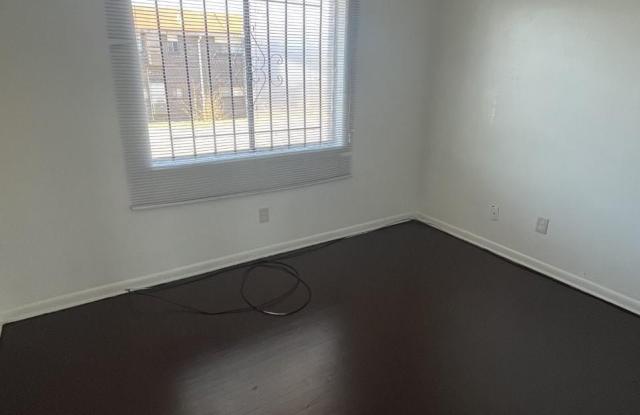 7740 S 3RD AVENUE Gallery 4