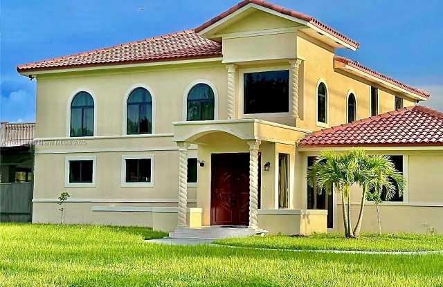 3301 SW 139th Ave photos photos