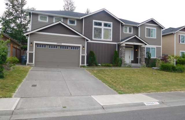 Beautiful 4 bedroom Home Near South Hill! photos photos