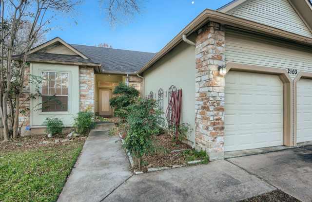 Beautiful 3/2 on Greenbelt (Inquire for Available Date  Pricing) photos photos